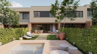 Casa adossada a Carrer de manuel milà i fontanals 10. Residencial botafoc
