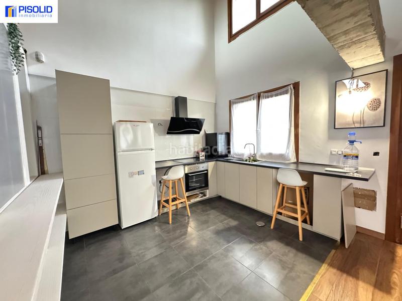 Foto a46819ee-2ed8-41f9-8530-4657b99a2c31. Maison jumelée avec parking piscine dans El Berrocal Valladolid