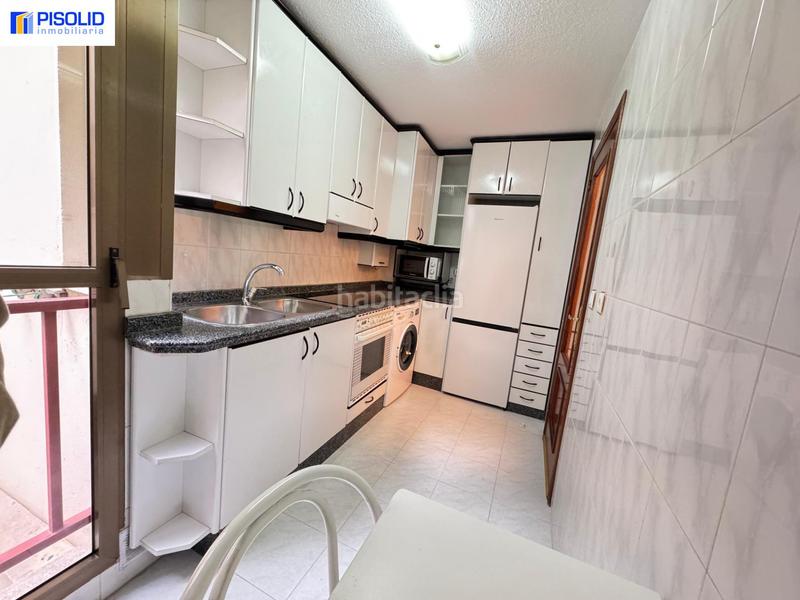 Foto 7b63a7af-5454-4786-b90c-f7b09a69ddea. Rent flat with heating parking in Delicias Valladolid