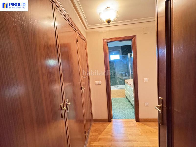 Foto 28a4b4f7-d212-4a32-8bcf-e8a763301a94. Flat with heating parking pool in Huerta del Rey Valladolid