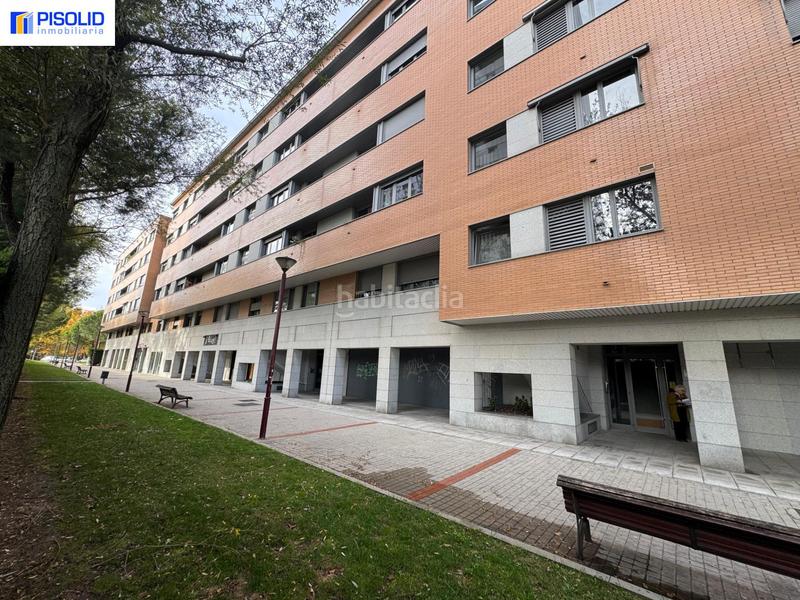 Foto 3c664fe5-bc30-4fd4-ad23-27f804e25c06. Flat with heating parking pool in Huerta del Rey Valladolid
