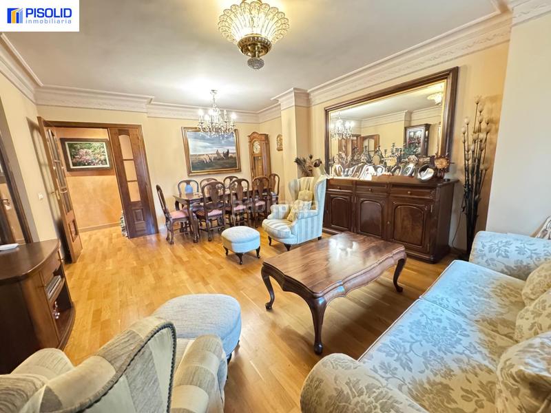 Foto 550e7bf4-fda3-48ee-9525-88bb68d0f5fa. Flat with heating parking pool in Huerta del Rey Valladolid