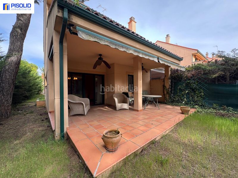 Foto 62a2f18a-d12c-4f2e-8c67-b7c664109402. Casa adossada amb aparcament a Tordesillas