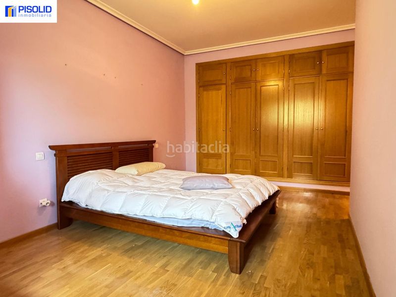 Foto aa8fed65-c166-42a1-9dd1-f104f3cc5dda. Casa adossada amb aparcament a Tordesillas