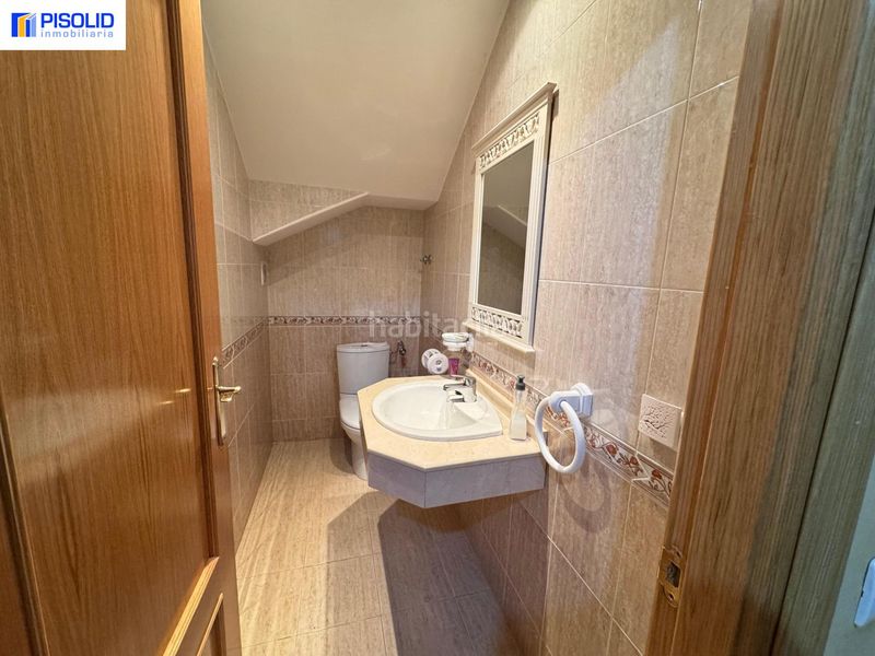 Foto dcdf47f0-1a9c-420b-9975-25704ed62a1e. Casa adossada amb aparcament a Tordesillas