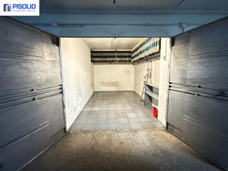 Posto auto in Calle calle linares 17. Garaje en venta en la calle linares