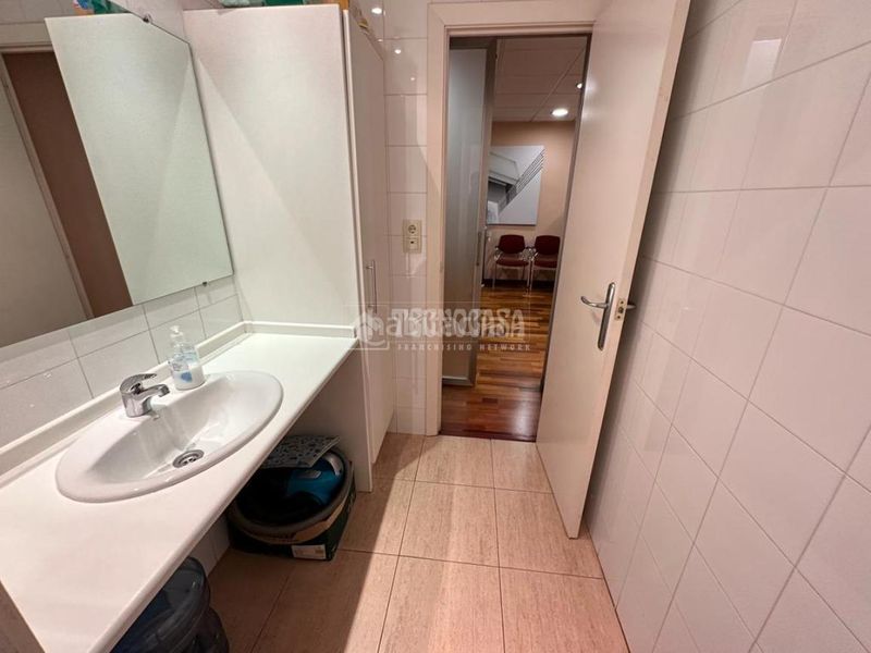 Foto c16c0fda-3590-4486-9c94-97808420d741. Ufficio in La Nova Esquerra de l´Eixample Barcelona