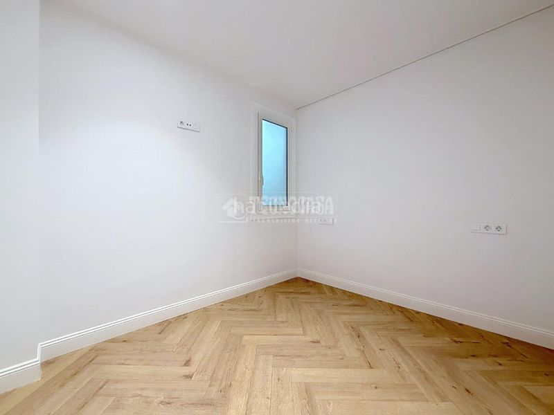 Foto f30be206-cd3a-4f55-ac47-ffcfc713b170. Pis a Barri de les Corts Barcelona