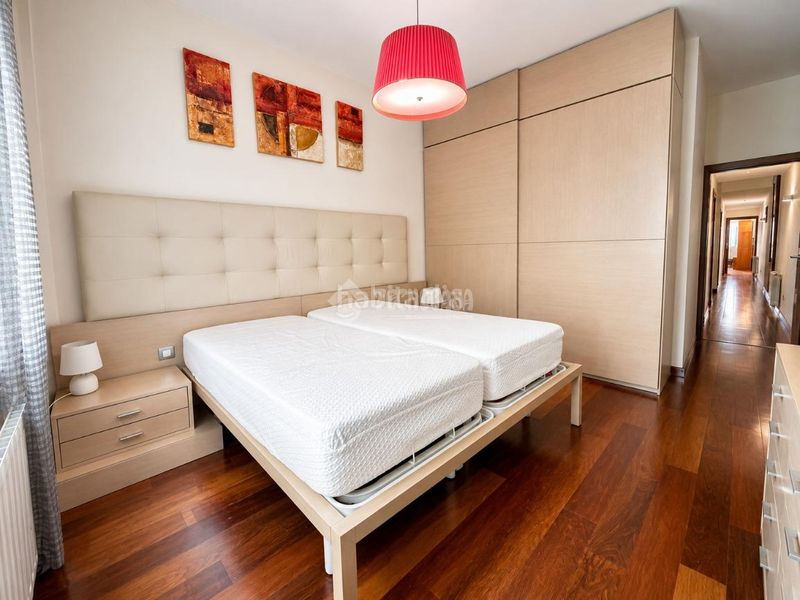 Foto 9628eaf3-8b2d-41db-a82b-b34282da5cb5. Piso  en venta en La Nova Esquerra de l´Eixample Barcelona