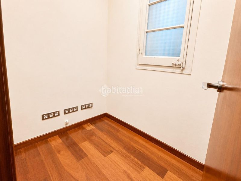 Foto de604953-1c45-46d4-bce7-9c96314218f0. Piso  en venta en La Nova Esquerra de l´Eixample Barcelona