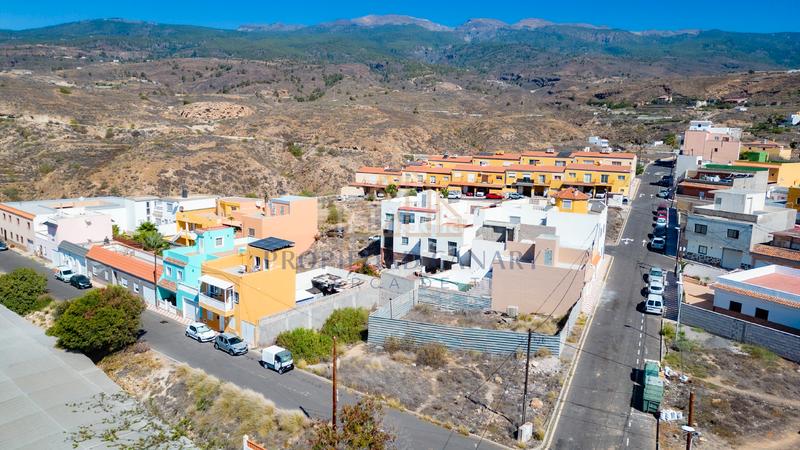 Foto a34d5c44-cd9b-48c4-badf-1ab50d339fd7. Terreny residencial a n/a a Arico