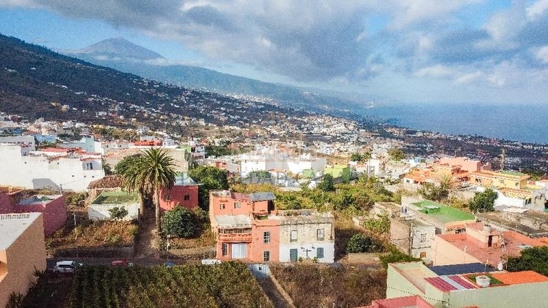 Foto 0719a457-7f73-4aab-bcf5-2c3eef03b14e. Casa in calle del pino 60 in Victoria de Acentejo (La)