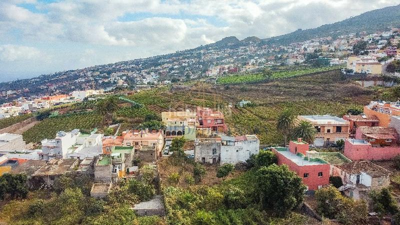 Foto 522abc5b-dc40-4752-b235-c703b072c167. Casa in calle del pino 60 in Victoria de Acentejo (La)