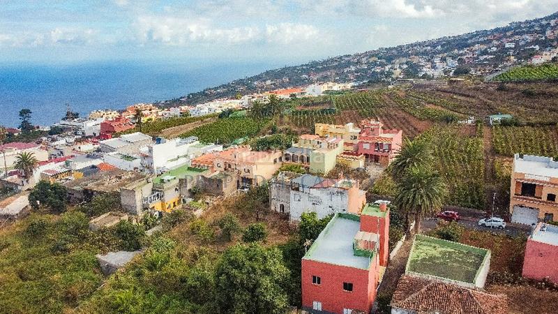 Foto 56bf5297-6de8-48e0-97df-8fa9ae7f8bc3. Casa in calle del pino 60 in Victoria de Acentejo (La)