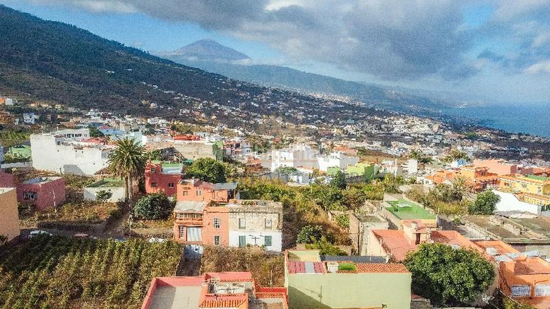 Foto 7ec8e738-f950-4769-abbc-a01ffc21543e. Casa in calle del pino 60 in Victoria de Acentejo (La)