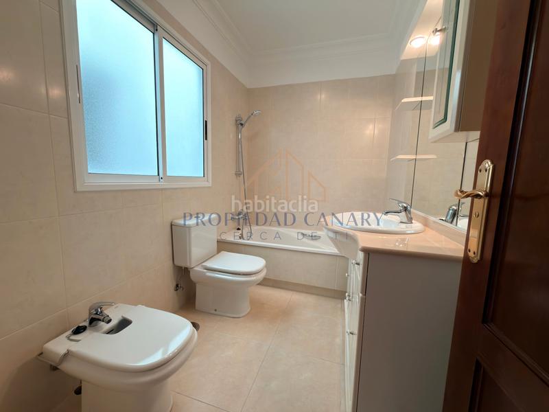 Foto 28a7550e-5b10-4c3f-8c29-35a91dbda9a4. Lloguer casa adossada amb aparcament a Centro Orotava (La)