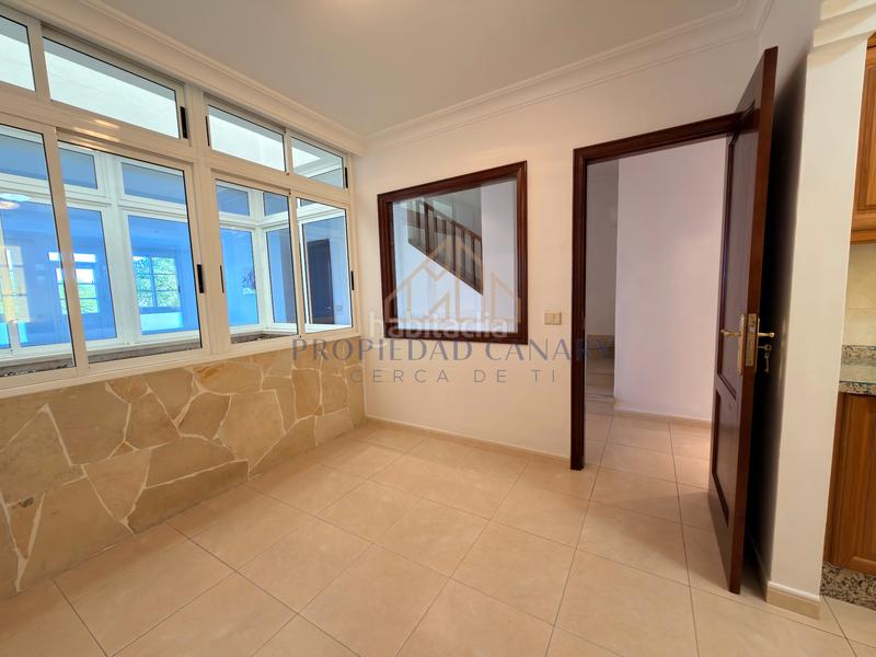 Foto aa2a81d8-4cf3-42ed-965a-8a7f8ad0e094. Lloguer casa adossada amb aparcament a Centro Orotava (La)