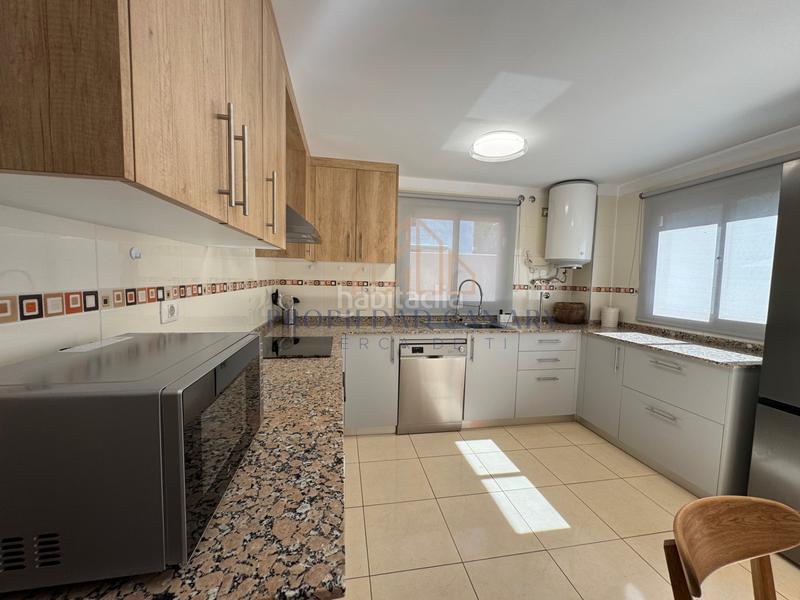 Foto 45324d9a-3eb5-4345-b7e7-2c3b0b794495. Affitto casa bifamiliare con parcheggio in La Perdoma - San Antonio - Benijos Orotava (La)