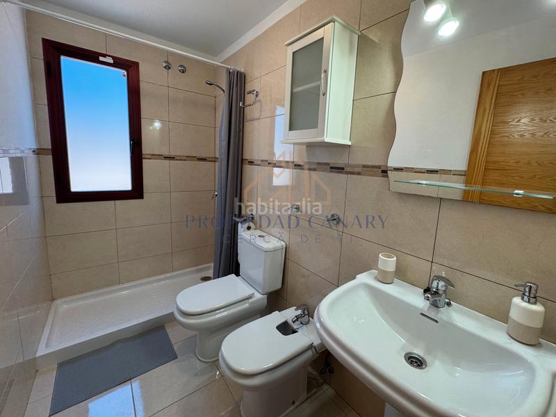 Foto d6745dfb-ef76-4968-ad11-ee277f15cb29. Rent towny house with parking in La Perdoma - San Antonio - Benijos Orotava (La)