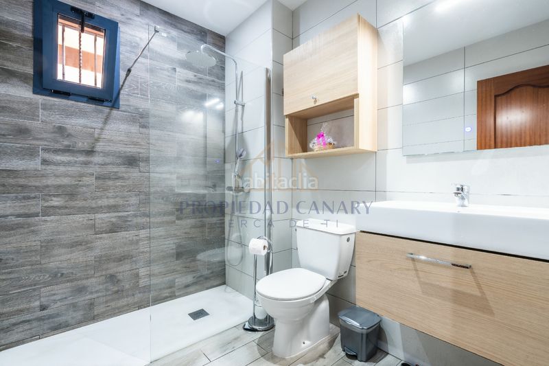 Foto d129a600-d870-4dd7-8676-abb43702c5ed. Pis a calle eneas 3 a Costa del Silencio Arona