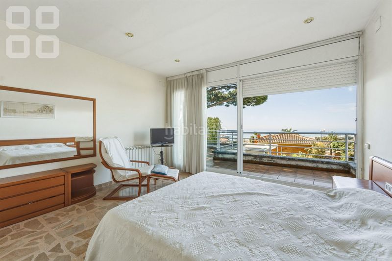 Foto 0de23c6d-f9bc-467a-8cd5-cecf4867eef1. Casa amb xemeneia calefacció aparcament piscina a Caldes d´Estrac