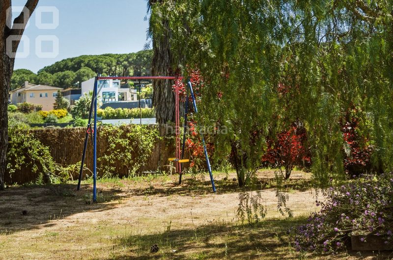 Foto 0e5b6246-2215-4803-99e4-76bd7f9ec867. Casa amb xemeneia calefacció aparcament piscina a Caldes d´Estrac