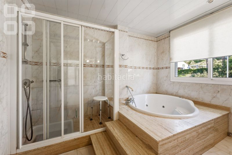 Foto 314867a3-9881-4322-9663-c94c557a798c. Casa amb xemeneia calefacció aparcament piscina a Caldes d´Estrac