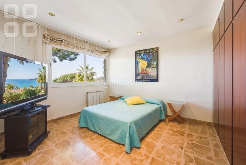 Foto 3e234924-f2ce-4d43-8522-6fd7cad16b46. Casa amb xemeneia calefacció aparcament piscina a Caldes d´Estrac