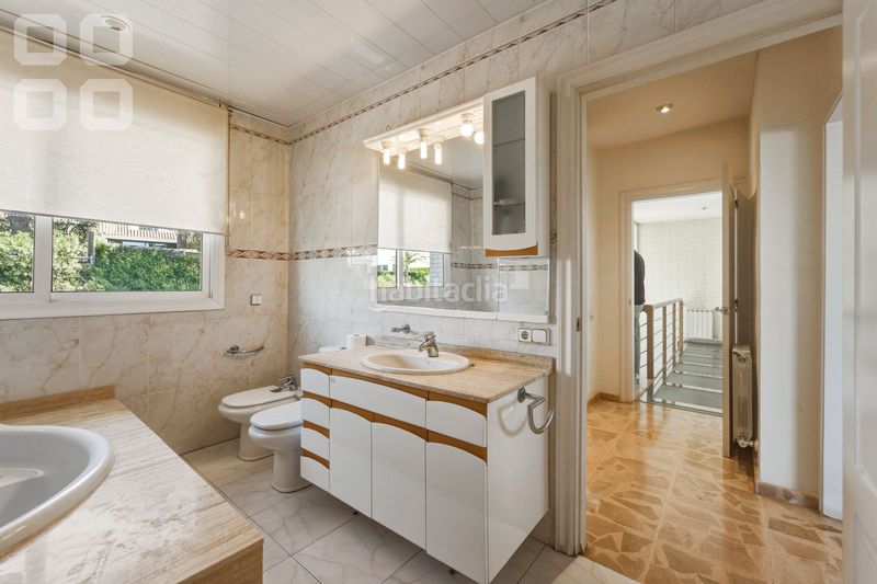 Foto 4d631562-96e6-485a-9638-29cffc25f14a. Casa amb xemeneia calefacció aparcament piscina a Caldes d´Estrac