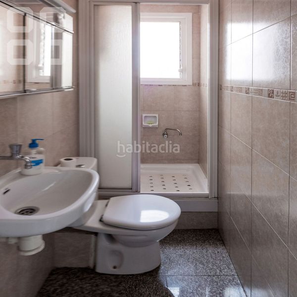 Foto dbd993b2-a3b9-4fdc-835a-8ff9daf81b9e. Piso en El Poble Sec - Parc de Montjuïc Barcelona