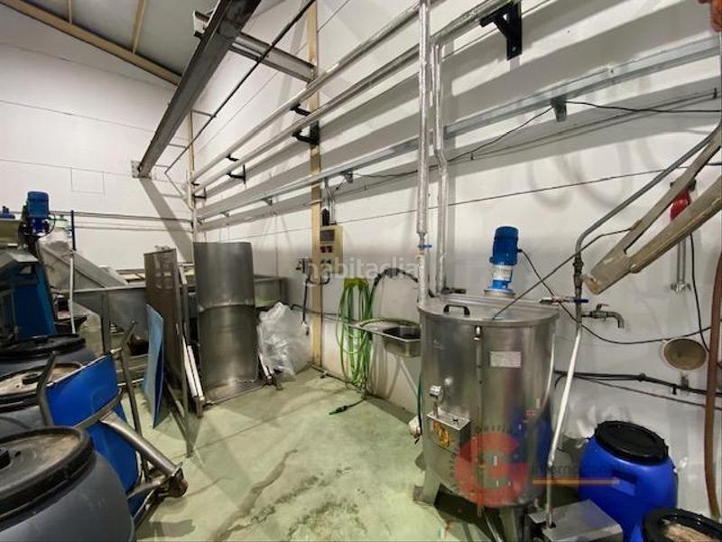 Foto 0e46b67d-3a46-4702-9a45-d664d1ee7216. Nave industrial nave en Noalejo
