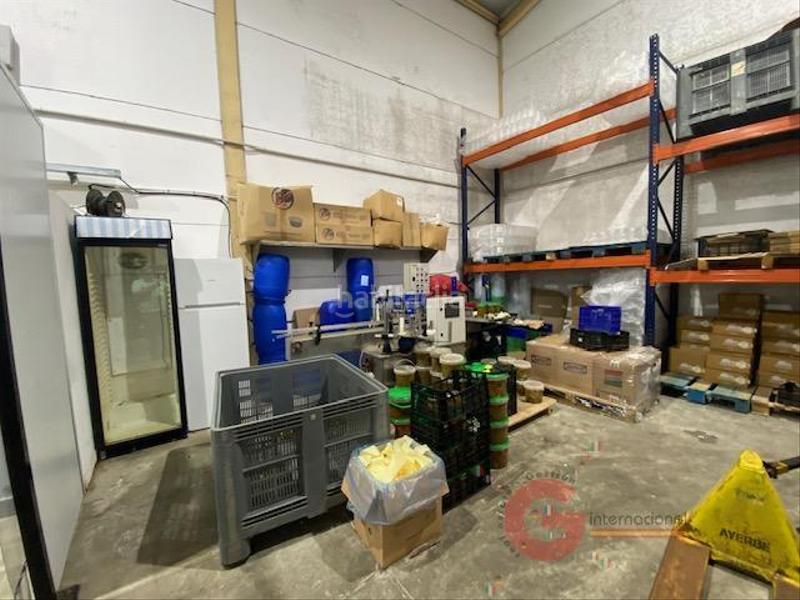 Foto 7fa95da4-70b9-459d-9dd0-6825f575cdf8. Nave industrial nave en Noalejo