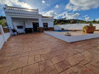 Mas à Ítrabo. Itrabofinca rustica