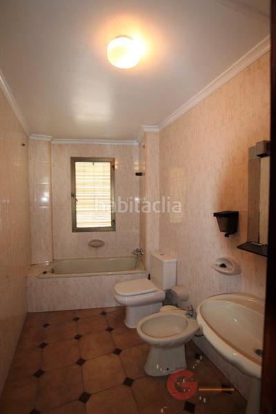 Foto 1e3e3b3b-645d-4575-af33-a59897492819. Edificio hotel en Centro Salobreña