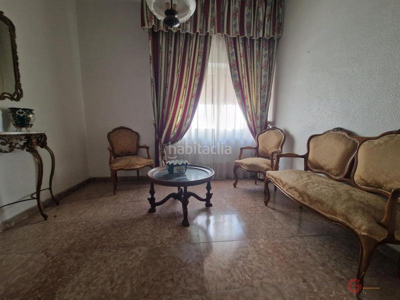 Foto a8bb1112-d4ee-4ba2-9a9f-d668076efe70. Casa  en Centro Salobreña