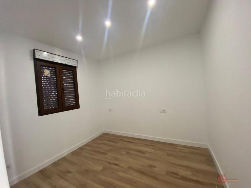 Foto e57af526-2e9a-4efc-837f-50881fe43717. Casa  en Almuñecar centro Almuñécar