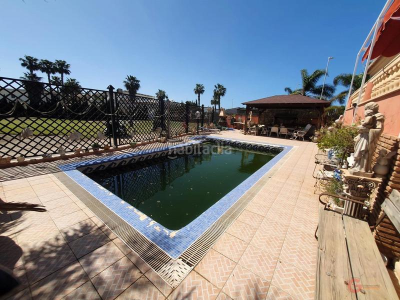 Foto aa81b5f3-8443-4417-98ee-7bfe1794ba7b. Chalet  en Playa de Granada Motril