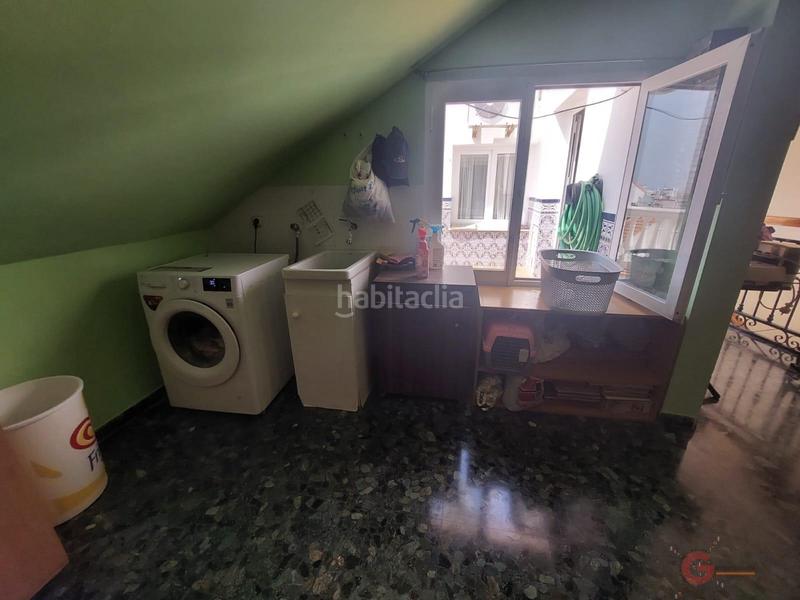 Foto 374c6848-4148-4774-b3ce-b2724a607a6f. Casa  en Centro Salobreña