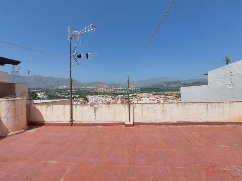 Foto 7b7b2563-bb80-4faa-880e-14a299e2c7fd. Casa  en Centro Salobreña
