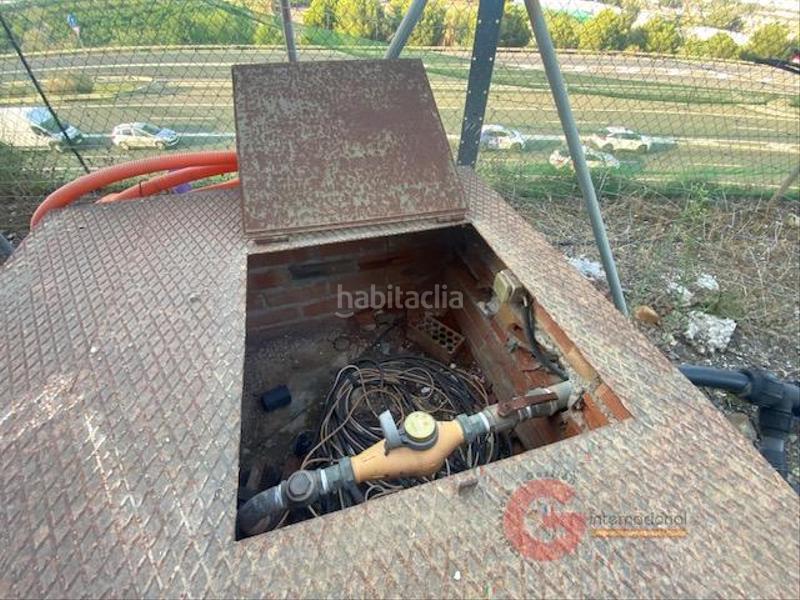 Foto d561327b-34e9-47d1-b30a-85e0b2046b00. Chalet with parking pool in Viña Málaga Torre del Mar