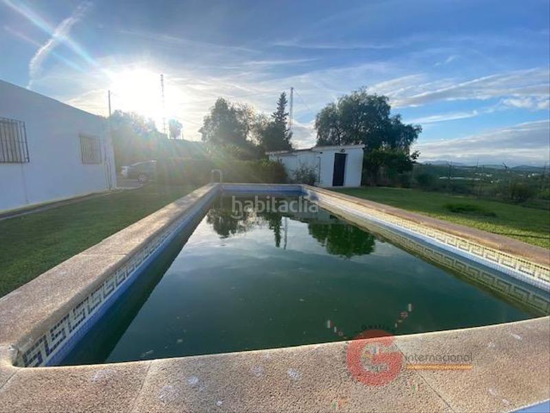 Foto f534dba5-4814-4569-9577-4e38231793bd. Chalet with parking pool in Viña Málaga Torre del Mar