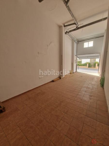 Foto cc1f34c1-b0e3-4320-ba9c-c67b9fc4b8bc. Aparcament cotxe a Otívar