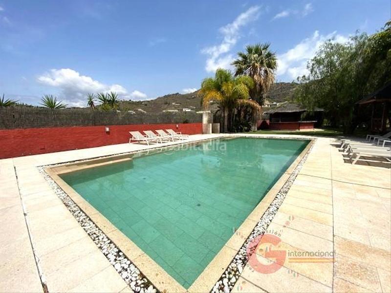 Foto 1d5a32d1-e18b-41fa-afdc-c81543fe876e. Chalet  en Torrecuevas - Lomas del Gato Almuñécar