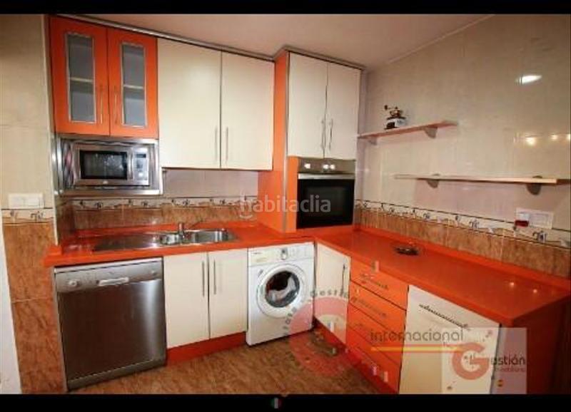 Foto fa7fe7bd-2b3b-4c11-9014-568c6bc7bd42. Piso  en Playa de Granada Motril