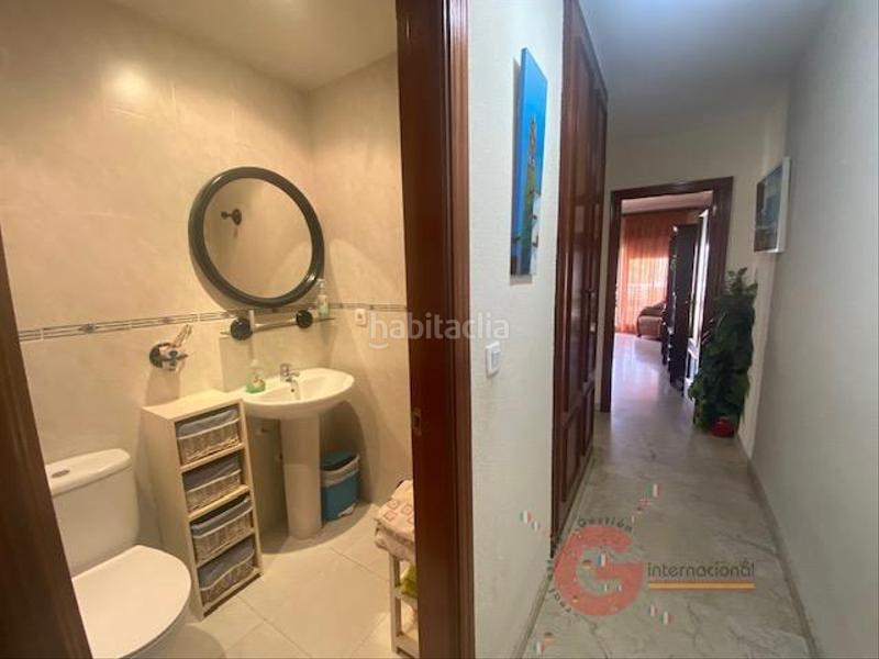 Foto 0711a904-7787-4857-b32d-b3bec8b63a55. Piso  en Almuñecar centro Almuñécar
