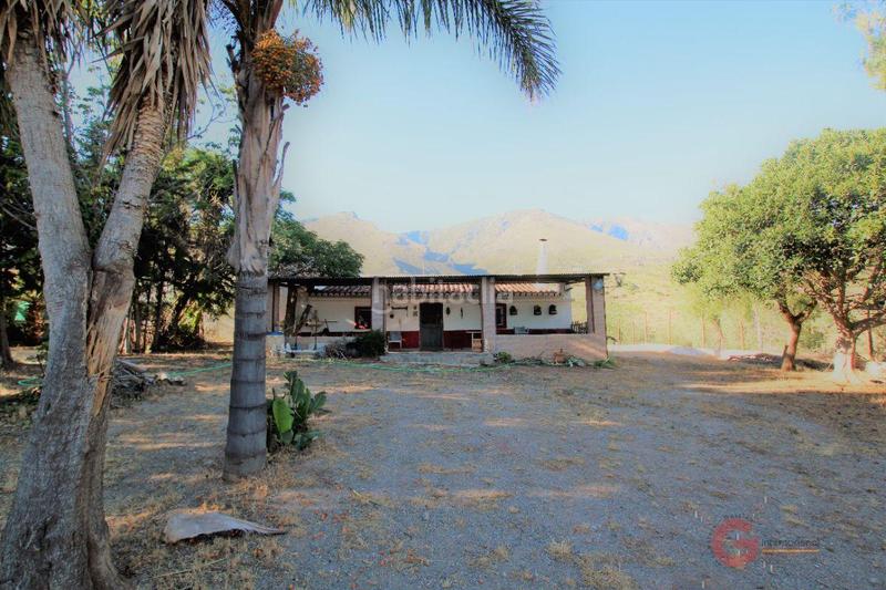 Foto 1740b2f5-afbe-432a-b121-6a38af6e12f8. Masía finca rustica en Vélez de Benaudalla