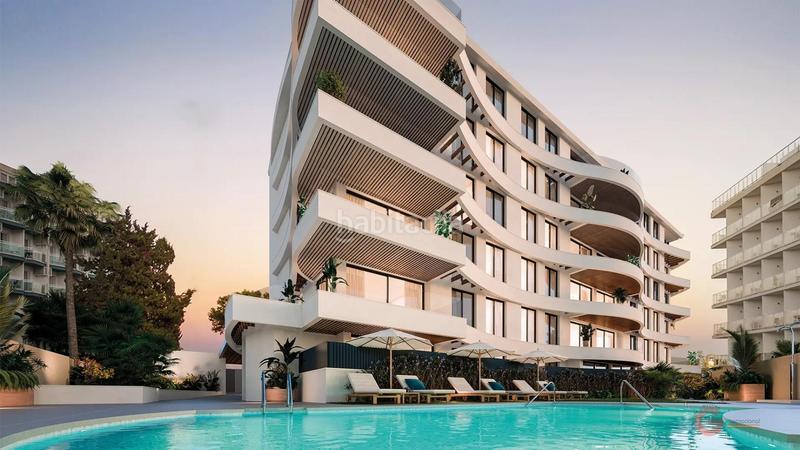 Foto cb80d7ca-878f-453b-9a47-e78e7765c518. Appartamento con parcheggio piscina in Puerto Marina Benalmádena
