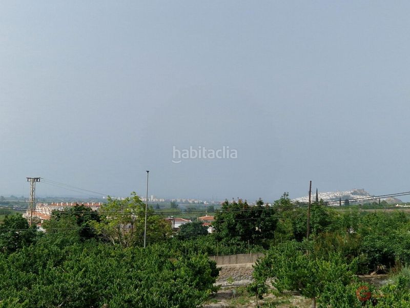Foto 3ad6925f-e0f3-4715-9cde-77812bf4f888. Masia amb aparcament a Lobres Salobreña