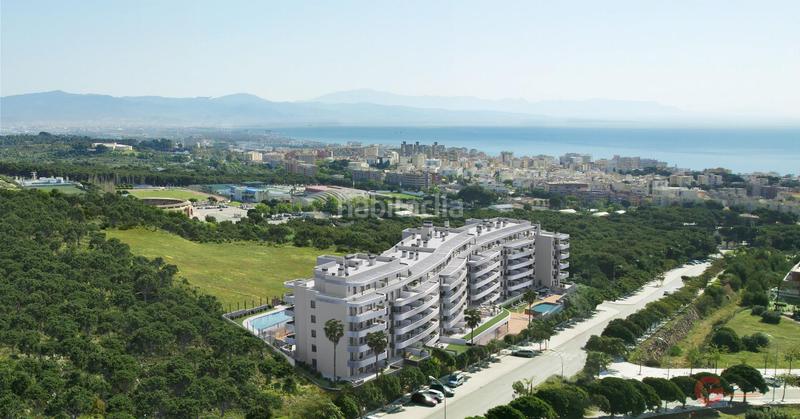 Foto e4cadb1c-6f4d-4dd3-b887-2e3d0eddb19a. Ático atico en Los Álamos Torremolinos