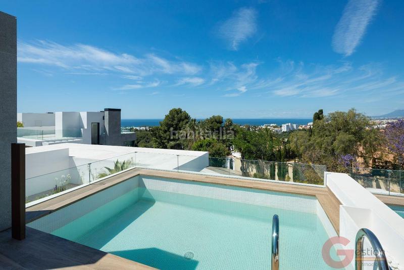 Foto 0d5348d1-9363-44c2-9a93-2c0f36936d34. Chalet villa en Río Real Marbella